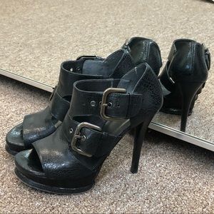 Stuart weitzman sandals